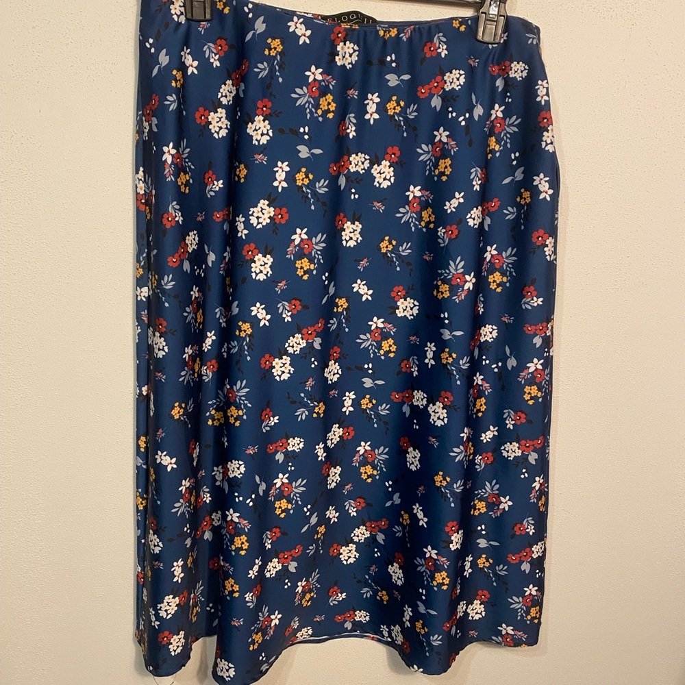 ELOQUII Plus Size 14 Floral Midi Skirt - Picture 2 of 6